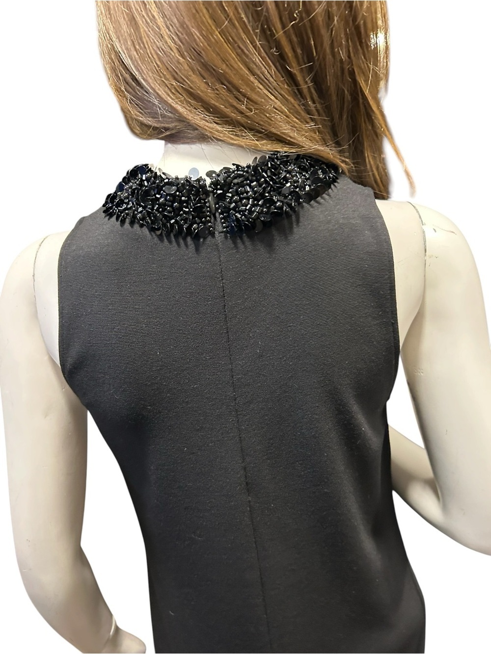 Maggy London Black Scuba Knit Shift Dress Beaded Neckline LBD Size 6 Timeless - Picture 8 of 9